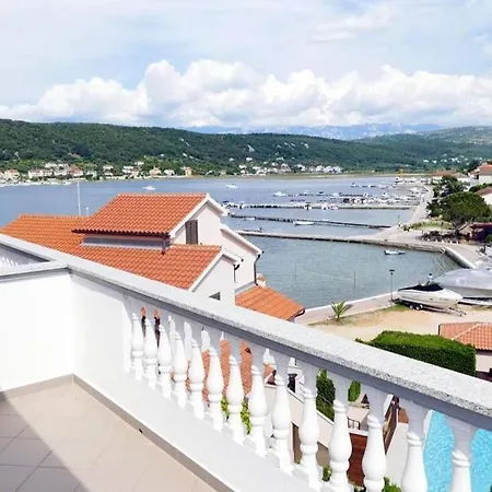 By The Sea Supetarska Draga - Donja, Rab - 22365 Apartment Rab Town